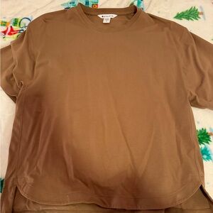 Athleta Essential Tee Size M Brown